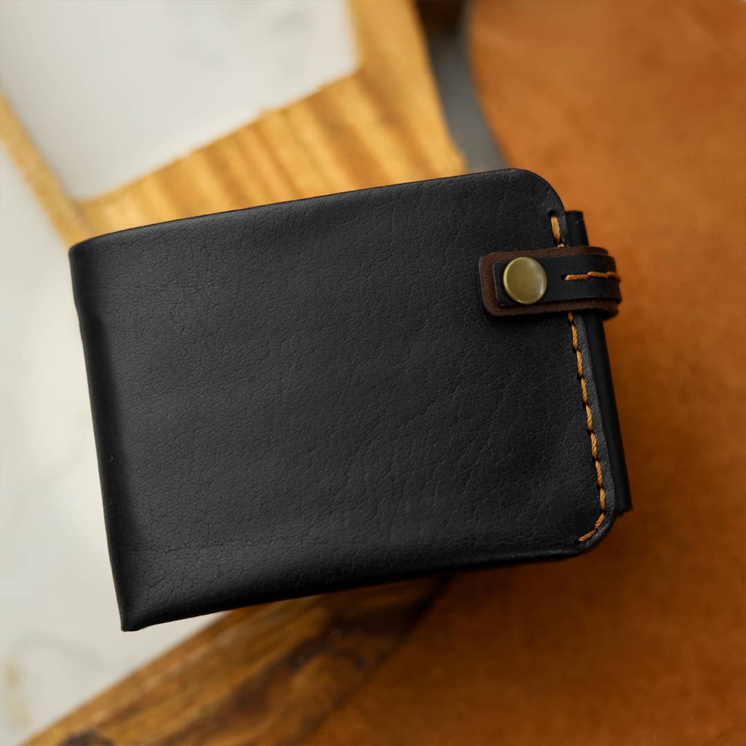 KRA Pablo Black Image 1 Handmade leather wallet India.