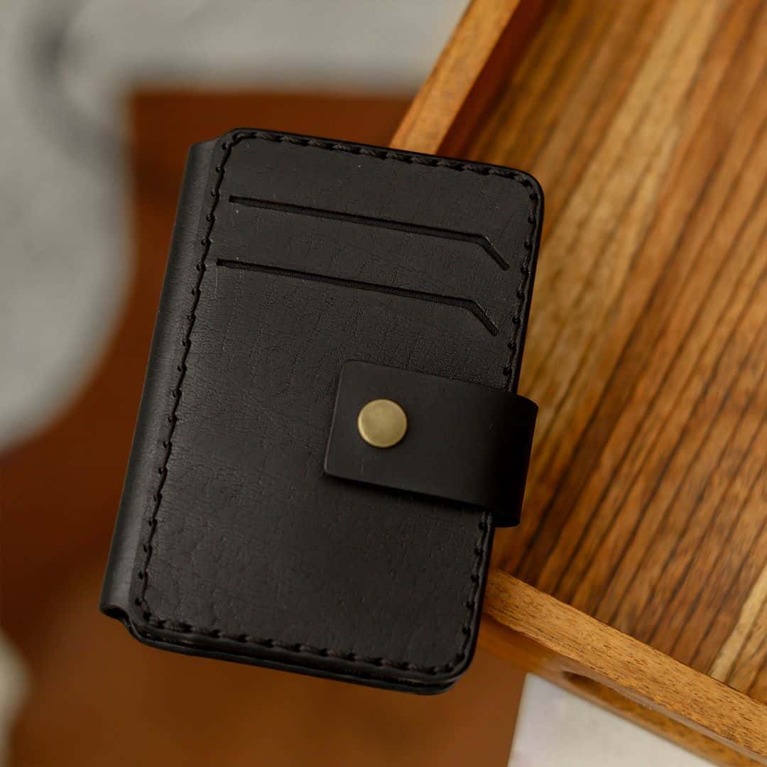 Leather Card Holder with Lock for Men | EDC SQUARE LOCK - Kings Royal Army