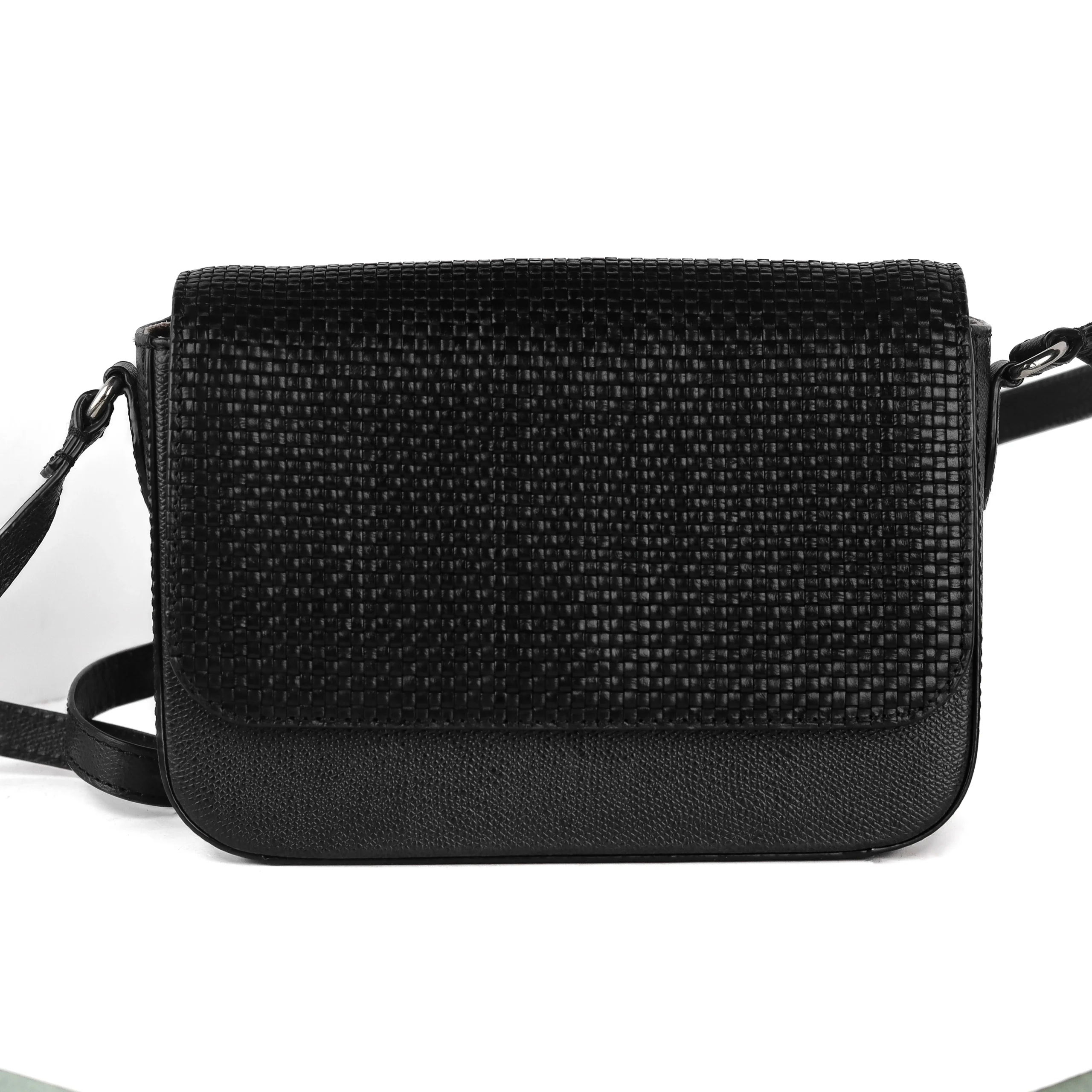 Handmade leather crossbody bag